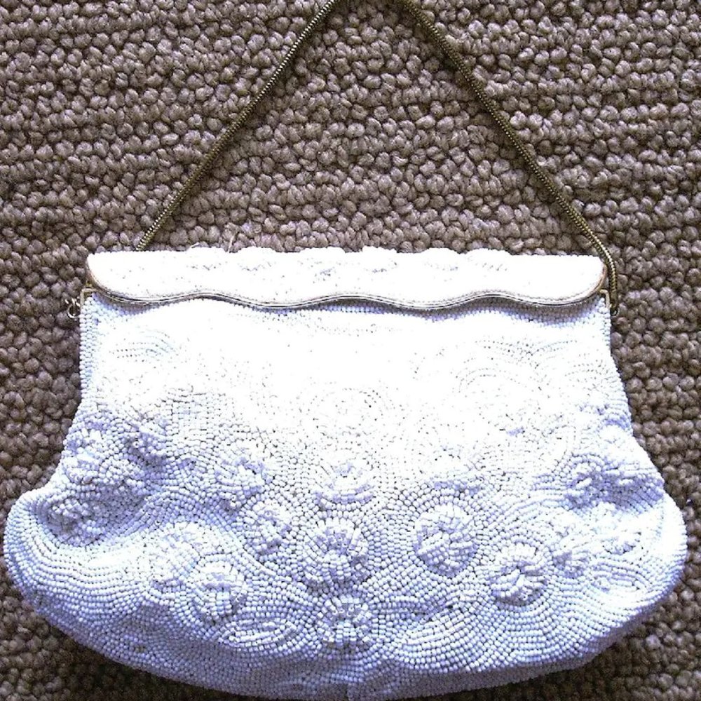 Delill Beaded Purse, Floral Design, 1950's Era